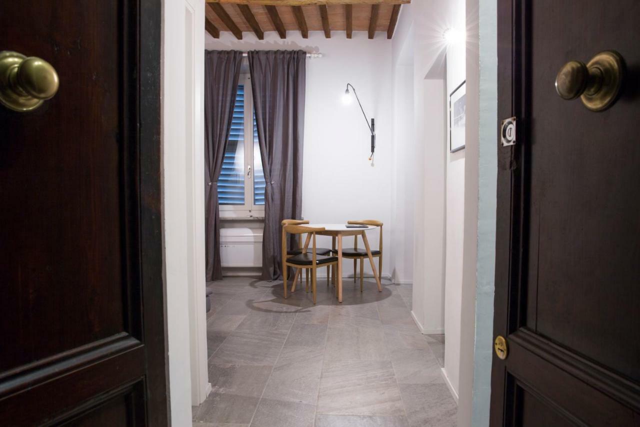 Terme 53 Apartment Siena Bagian luar foto